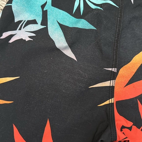 Boys Billabong Swim Trunks - Picture 3 of 5